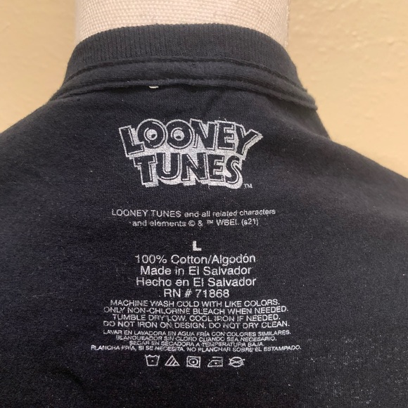 Looney Tune shirt - Picture 4 of 4